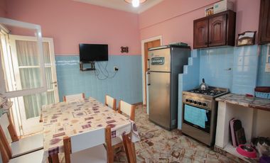 PH en 1er piso por escalera ideal para 2 familias, Cómodos ambientes con patio y terraza