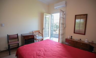 PH en 1er piso por escalera ideal para 2 familias, Cómodos ambientes con patio y terraza