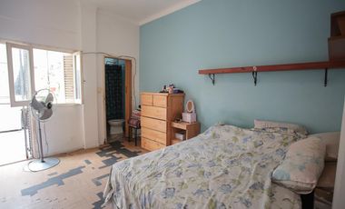 PH en 1er piso por escalera ideal para 2 familias, Cómodos ambientes con patio y terraza