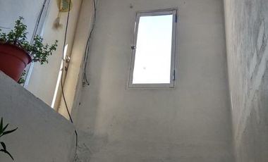 Casa en venta - 4 Dormitorios 2 Baños - 165Mts2 - Bernal Oeste