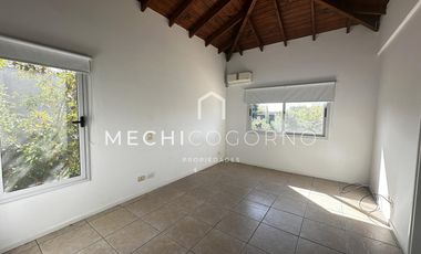 Casa en alquiler 3 dormitorios Santa Catalina, Villa Nueva