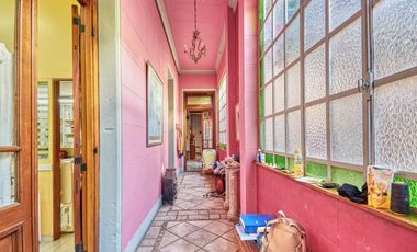 VENTA Casa sobre Lote Propio con parque  en SAN ISIDRO