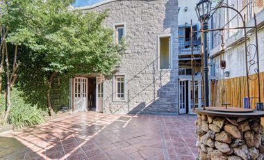 VENTA Casa sobre Lote Propio con parque  en SAN ISIDRO
