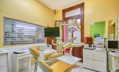 VENTA Casa sobre Lote Propio con parque  en SAN ISIDRO