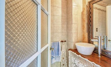 VENTA Casa sobre Lote Propio con parque  en SAN ISIDRO