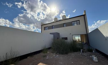 Venta de duplex a estrenar en Primaterra, Centenario
