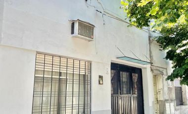 PH en venta - 2 Dormitorios 2 Baños - Cochera -140Mts2 - Lanús