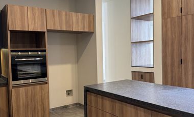 CASA EN RENTA PARA ESTRENAR EN ALTOS JURIQUILLA