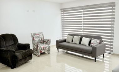 Casa en venta en esquina, en fraccionamiento privado y al sur de la ciudad