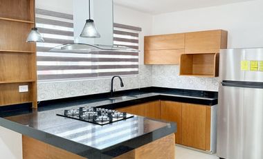 Casa en venta en esquina, en fraccionamiento privado y al sur de la ciudad