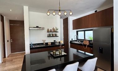 VENTA DE CASA EN MERIDA CON ALBERCA EN PRIVADA CON AMENIDADES TEMOZON NORTE