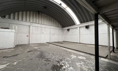 Excelente Local comercial  525m2 en San Pedro de Los pinos