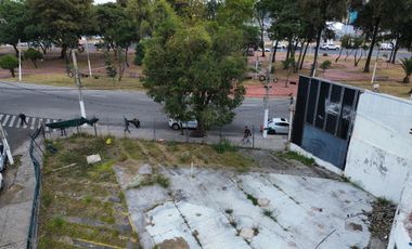 Se Renta terreno sobre Avenida en Ciudad del Sol Zapopan