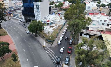 Se Renta terreno sobre Avenida en Ciudad del Sol Zapopan