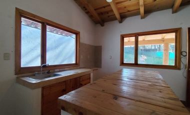 Acogedora casa de un nivel cerca del Colegio Montessori en Acatitlán