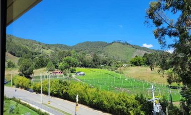 Apartamento para Estrenar en el Retiro Urbano excelente Ubicación