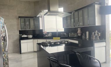 CASA EN VENTA O RENTA EN CONDADO DE SAYAVEDRA