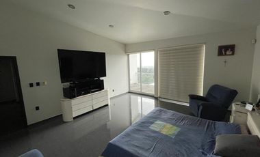 CASA EN VENTA O RENTA EN CONDADO DE SAYAVEDRA