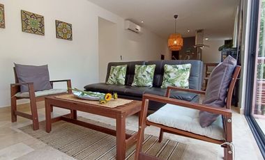 Exquisito Penthouse de 3 Habitaciones en el Corazón de Tulum Encantador