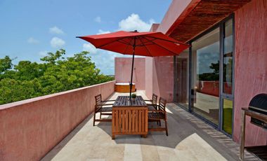 Exquisito Penthouse de 3 Habitaciones en el Corazón de Tulum Encantador