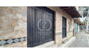 Casa lote para venta en Bello, sector Altavista, Obra 2000