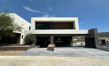 VENTA DE CASA EN TERRALTA RESIDENCIAL COUNTRY CLUB
