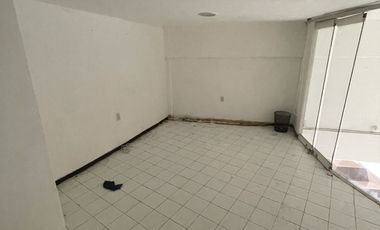 Local comercial en venta  en Plaza Universidad