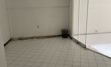 Local comercial en venta  en Plaza Universidad
