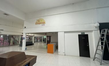 Local comercial en venta  en Plaza Universidad