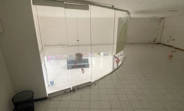 Local comercial en venta  en Plaza Universidad