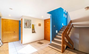 CASA EN VENTA EN JARDINES DE BELLAVISTA