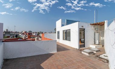 CASA EN VENTA EN JARDINES DE BELLAVISTA