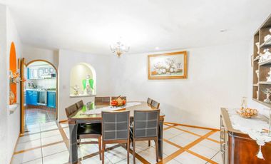 CASA EN VENTA EN JARDINES DE BELLAVISTA