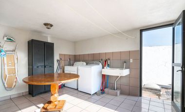 CASA EN VENTA EN JARDINES DE BELLAVISTA