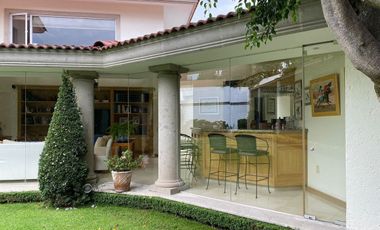 Casa en venta en la mejor zona de Bosques de las Lomas.
