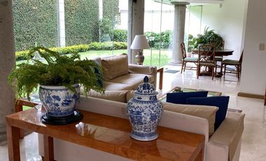 Casa en venta en la mejor zona de Bosques de las Lomas.
