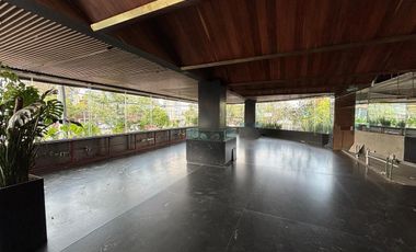 Local en Renta en Bosques de las Lomas Plaza Ikon (m2lc1022)