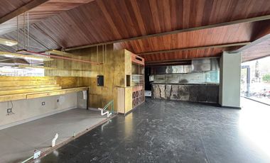 Local en Renta en Bosques de las Lomas Plaza Ikon (m2lc1022)