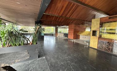 Local en Renta en Bosques de las Lomas Plaza Ikon (m2lc1022)