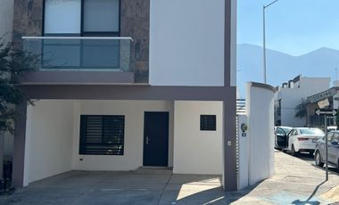 Casa en Renta en Cumbres Provenza