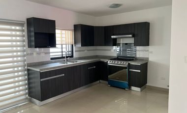 Casa en Renta en Cumbres Provenza