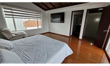 Amplia e iluminada casa en el mejor conjunto de Zipaquirá