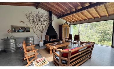 Alquiler de casa campestre por el canada vereda Agus claras