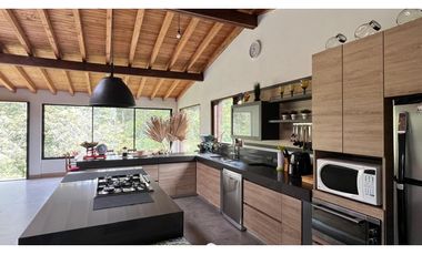 Alquiler de casa campestre por el canada vereda Agus claras
