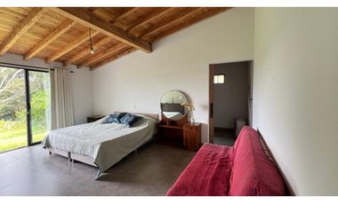 Alquiler de casa campestre por el canada vereda Agus claras