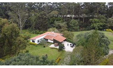 Alquiler de casa campestre por el canada vereda Agus claras