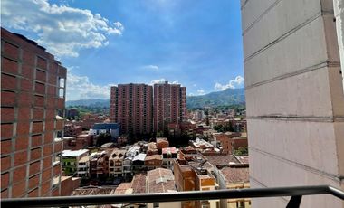 Apartamento muy bien ubicado en La America