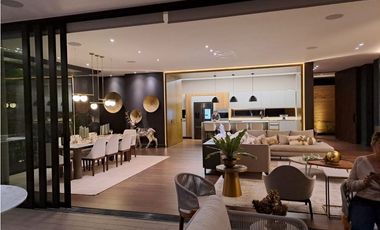 Venta de exclusivo apartamento en alto.los balsos