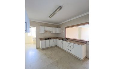 Venta: Apartamento en Colón, Edificio Bay View