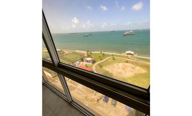 Venta: Apartamento en Colón, Edificio Bay View
